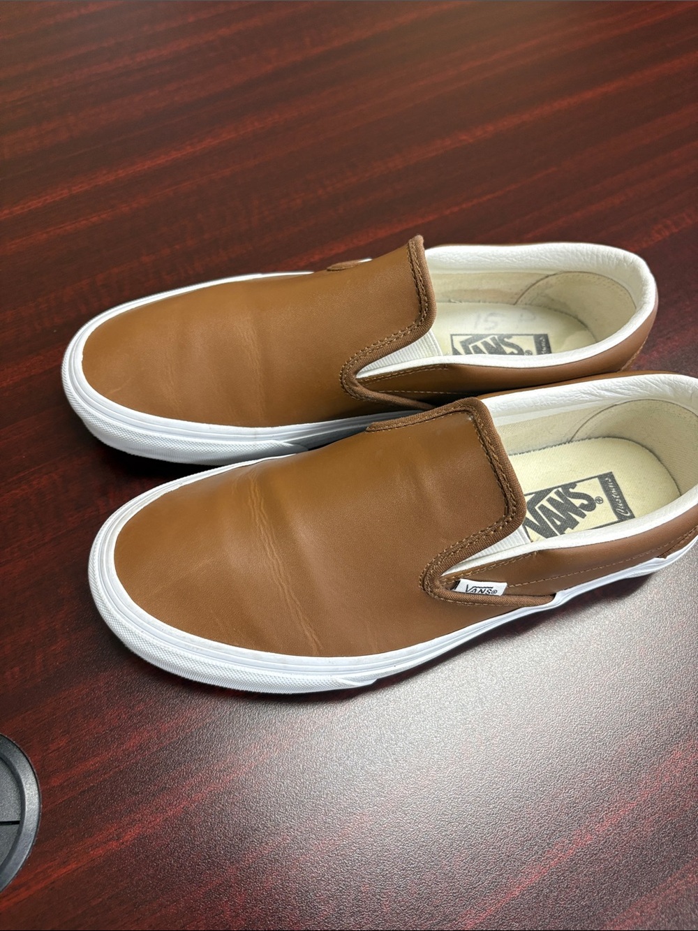 Brown leather vans 
Size 8,5 w men 
And 10 w woman